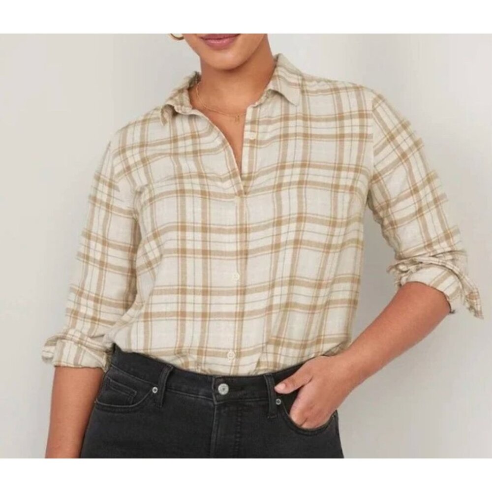 OLD NAVY the boyfriend flannel in tan plaid size S